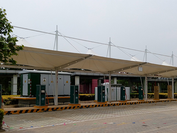 高速公路服務(wù)區箱式變電站智能監控