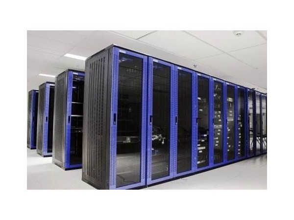 你們的集中式機房監控系統解決方案是怎樣的？