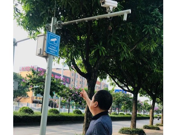 街邊上的視頻監控配電箱也需要動(dòng)環(huán)監控系統！